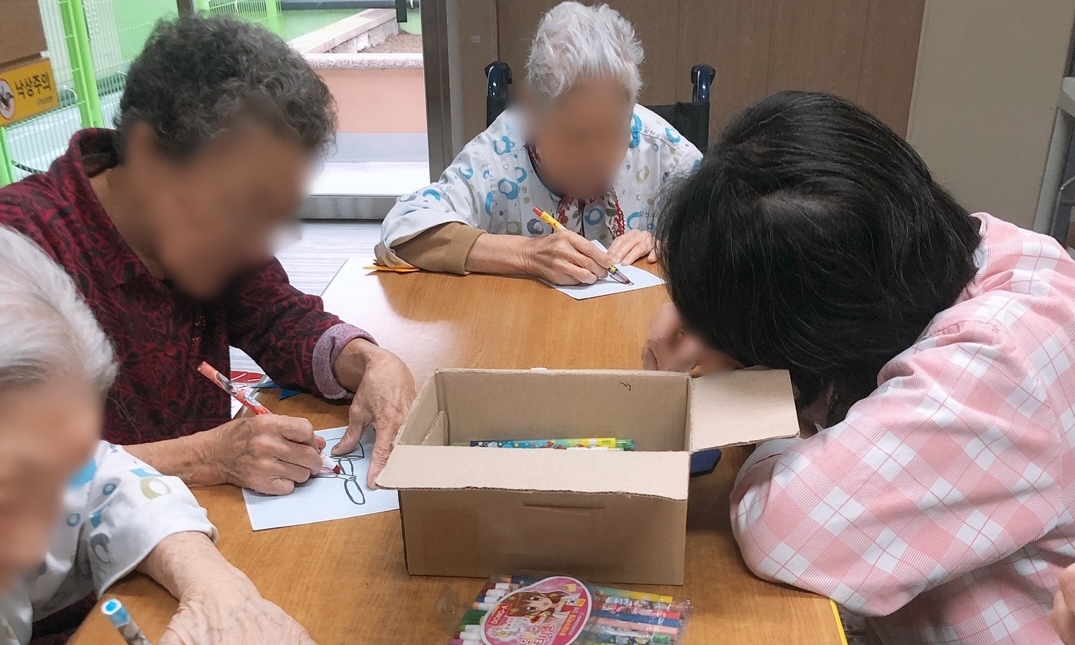 2019년02월19일 토끼접기2.jpg