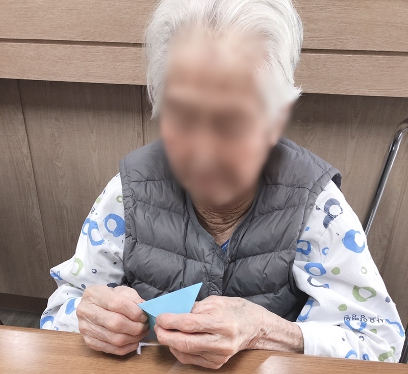 2019년03월19일 나비종이접기1.jpg