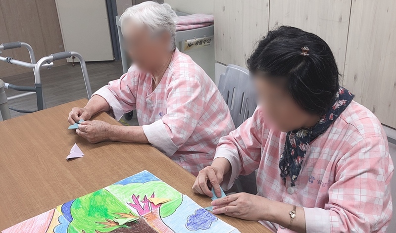 2019년03월19일 나비종이접기.jpg