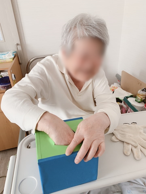 2019년04월17일 촉감놀이2.jpg