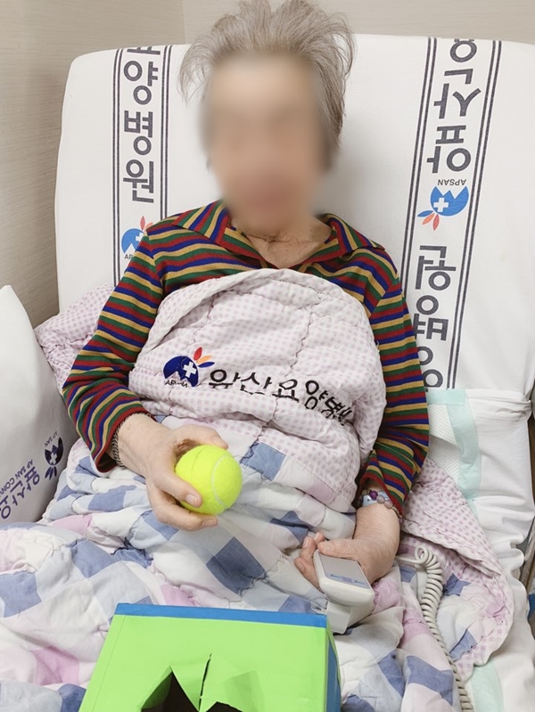 2019년04월17일 촉감놀이6.jpg
