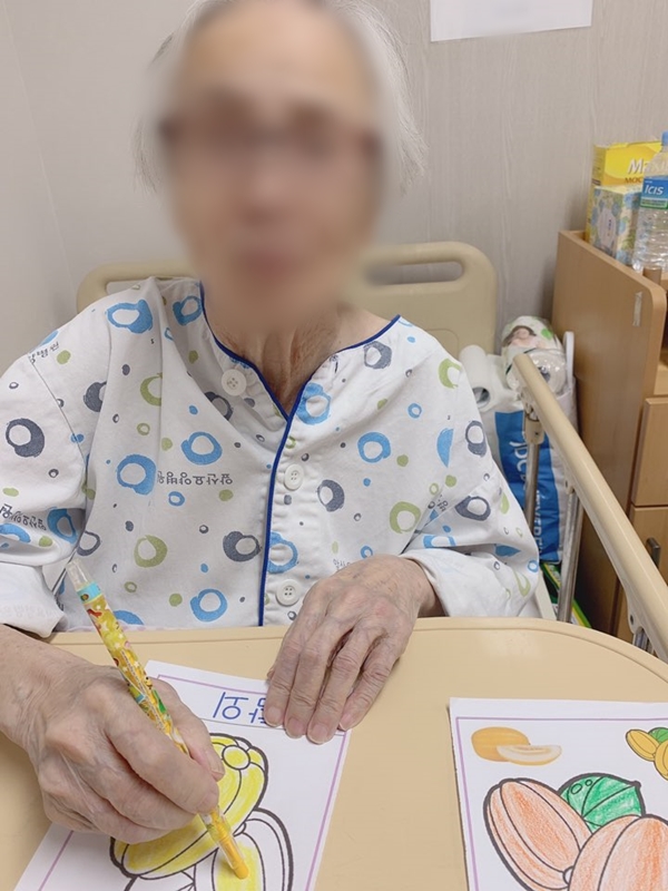2019년07월09일 여름과일채소 색칠하기 (2).jpg