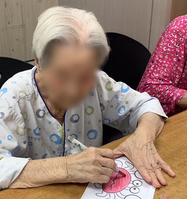 2019년07월22일 물고기 색칠하기 (2).jpg