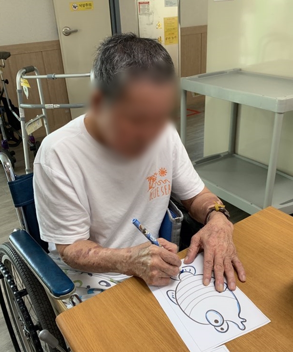 2019년07월22일 물고기 색칠하기 (5).jpg