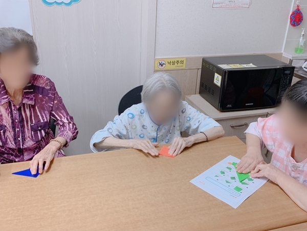 2019년08월21일 종이접기 (7).jpg