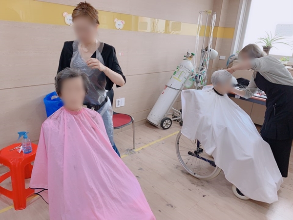 2019년08월23일 이미용 봉사.jpg