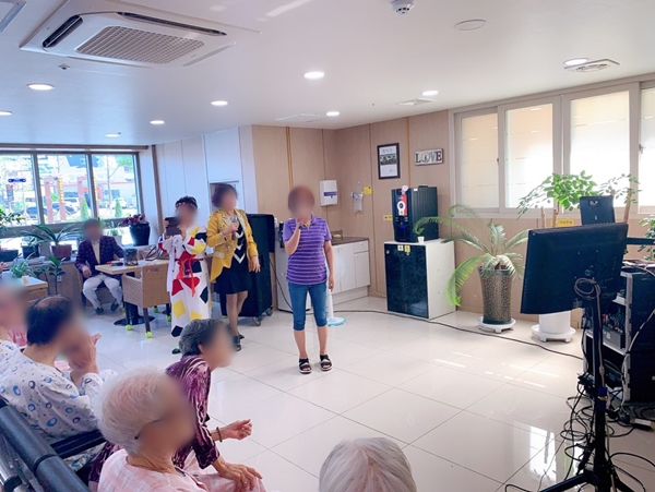 2019년 08월30일 신바람향기예술 공연단.jpg