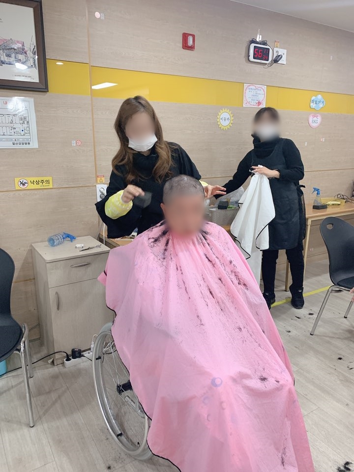 2019년11월28일 이미용봉사 (3).jpg