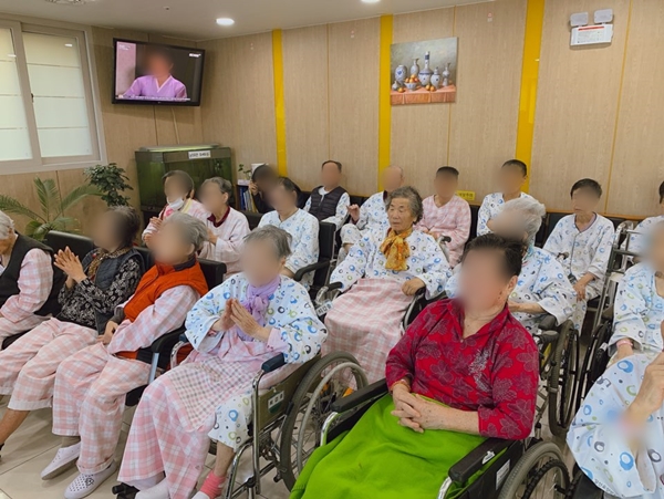 2020년01월15일하모니카 공연  (1).jpg